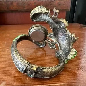 ?Gracie Lynn Rhinestone Green Gecko Quartz Stainless Steel Watch Gold Cuff Gracie Lynn | Accessories | Gracie Lynn Rhinestone Green  main image 2